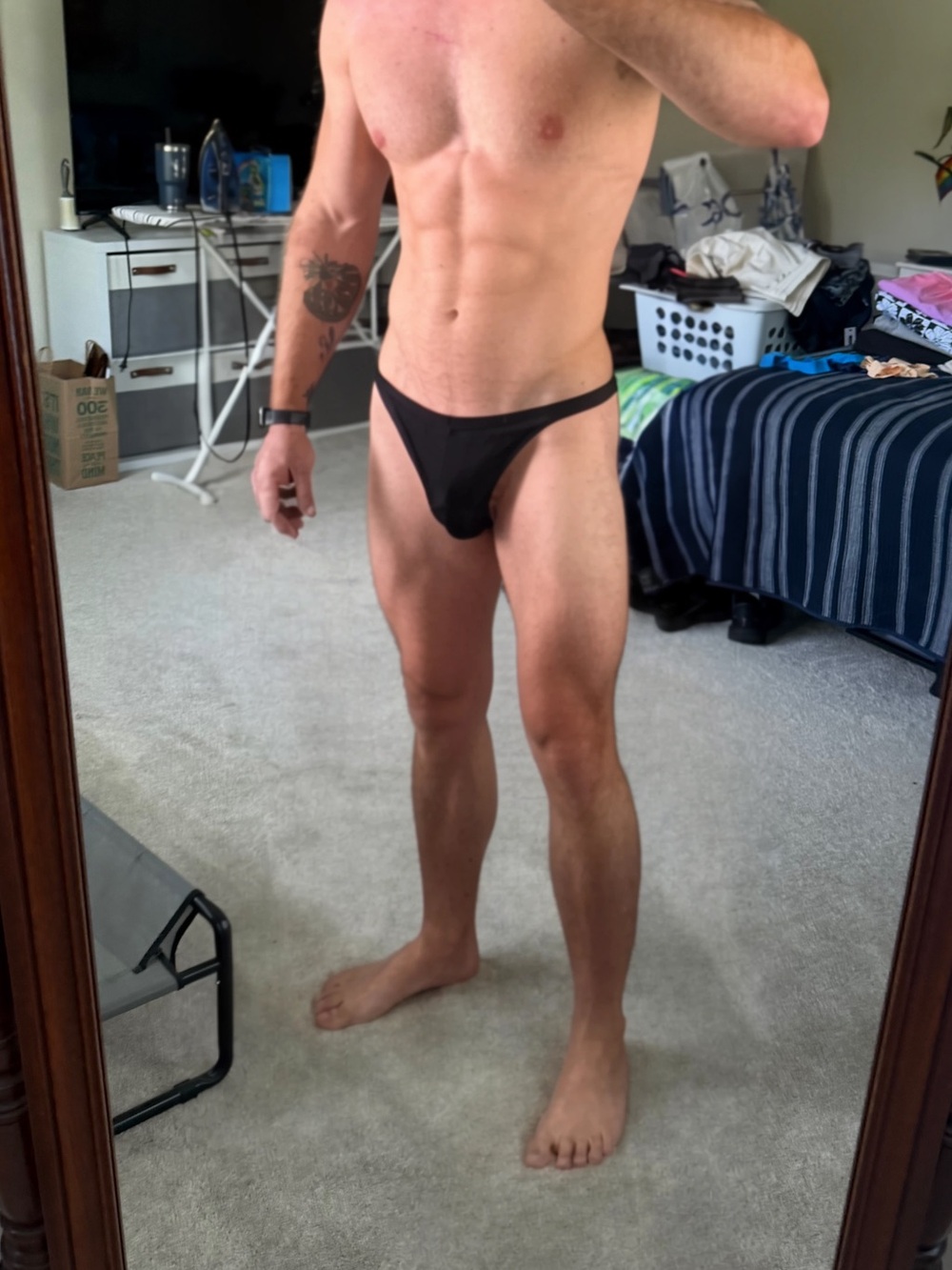 Men's Low-Rise Black Thong New Without Tags XL
